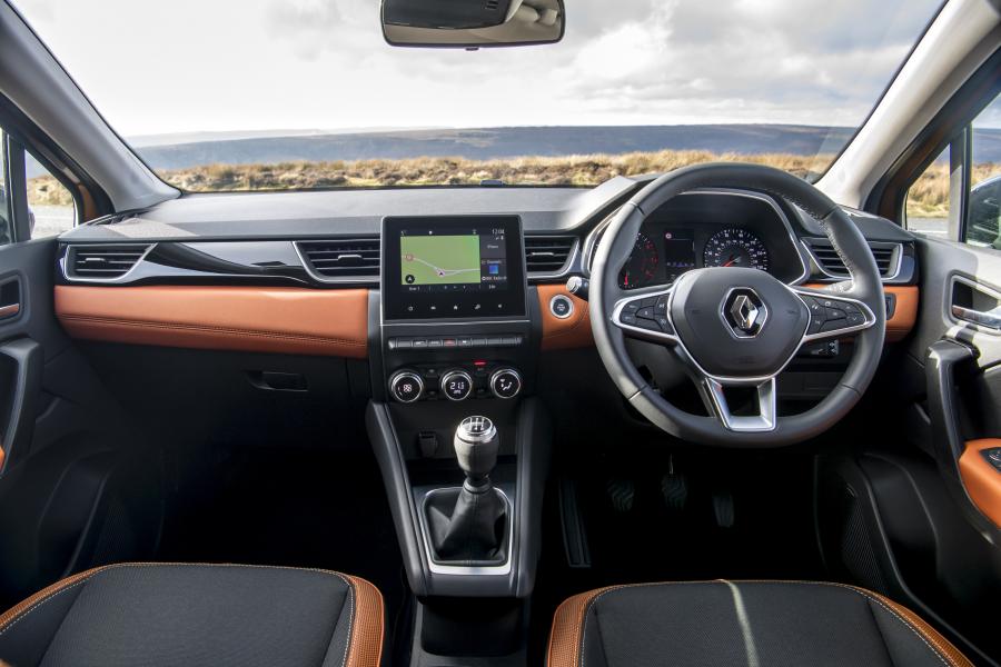 Торпедо Renault Captur Iconic 2019 года  (UK) (фото 34 из 40)